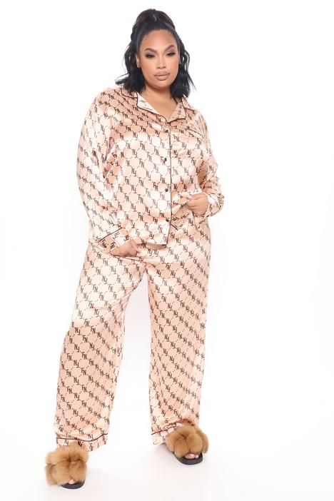 02 19 21Studio4 SN KW 10 40