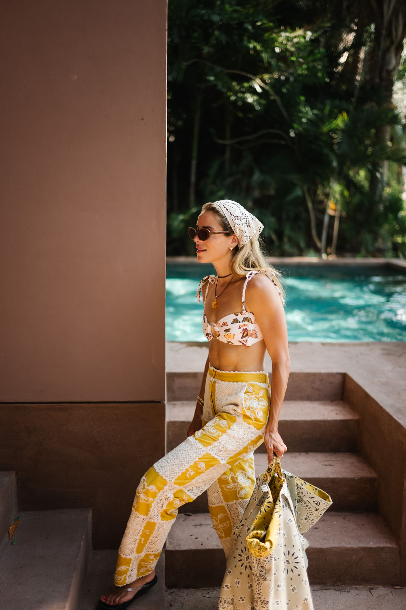 The Four Codes of a Vacation Wardrobe - ChicFindsNow