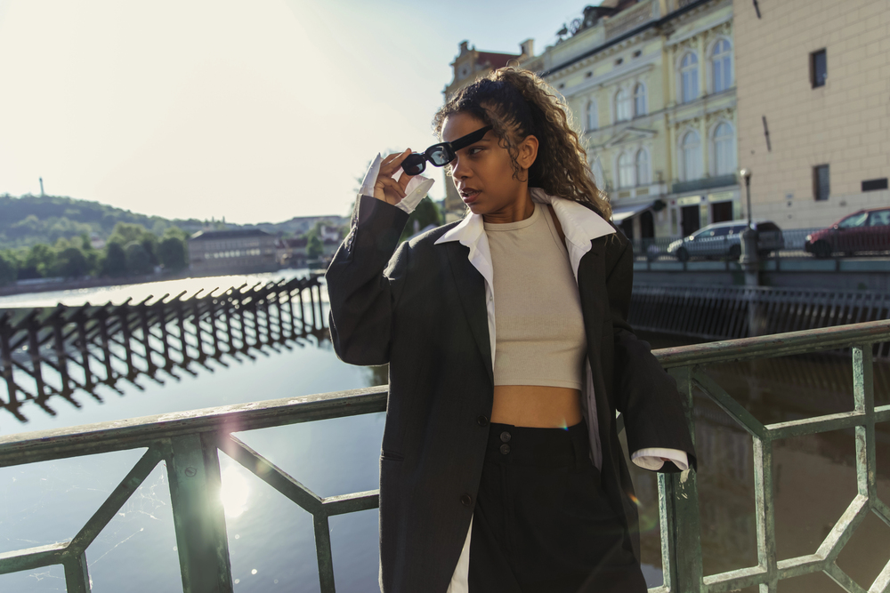 Lady wearing oversized blazer