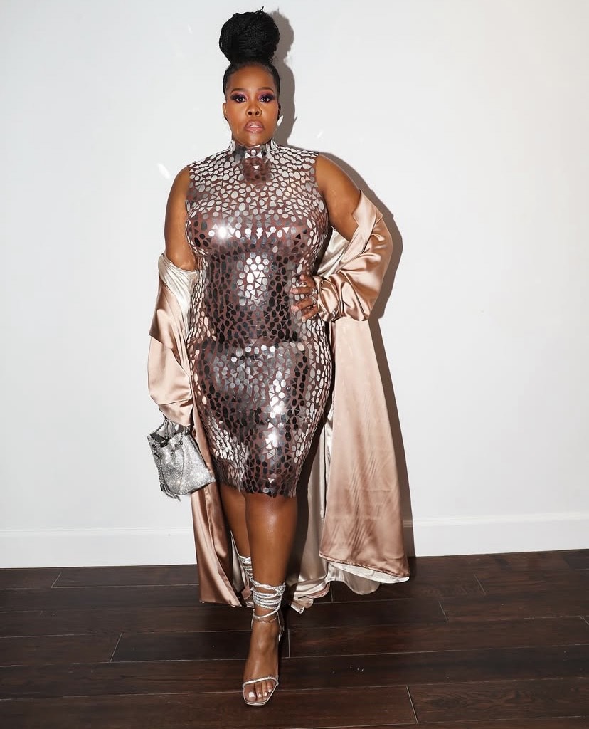 amber riley as savvy sheldon
Plus-Size Actresses Deserve Better Styling